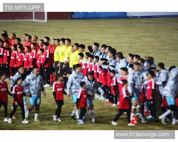 足球明星与歌手携手共创音乐盛宴点燃激情与梦想的交汇之旅